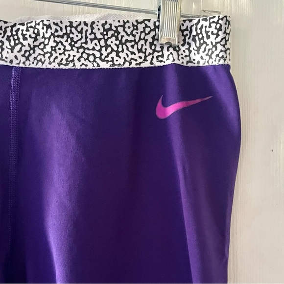 Nike Girl’s Pro Warm Mezzo Waistband Dri-Fit Tights - Picture 4 of 7